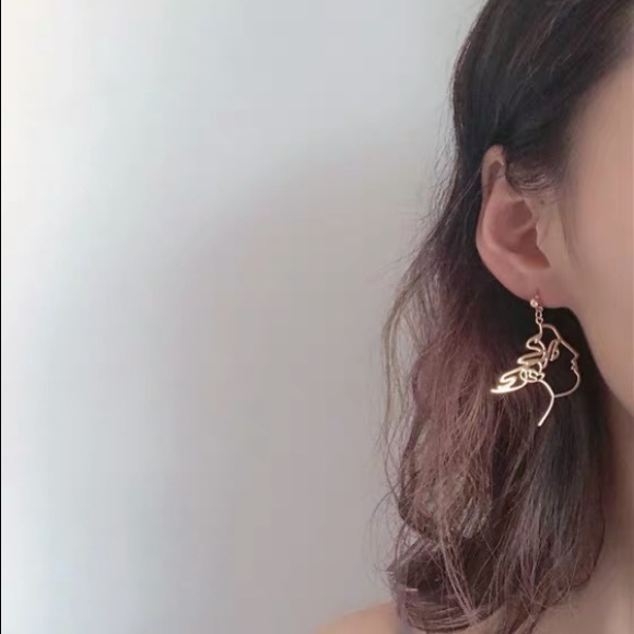 Abstract Face Girl Drop Earrings - Picture 4 of 7